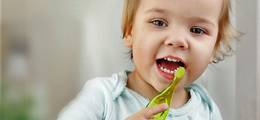 Acidolac artykuł - MIĘDZY NAMI RODZICAMI odc.6<br> | Co zrobić, by dziecko polubiło mycie zębów?